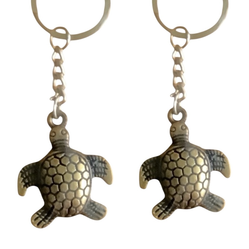 Set of 2 Turtle Keychains in brass color